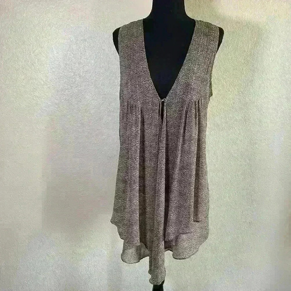 Cabi Vest #365 Sheer Chiffon Sleeveless Tunic Vest Women size M - Picture 2 of 10
